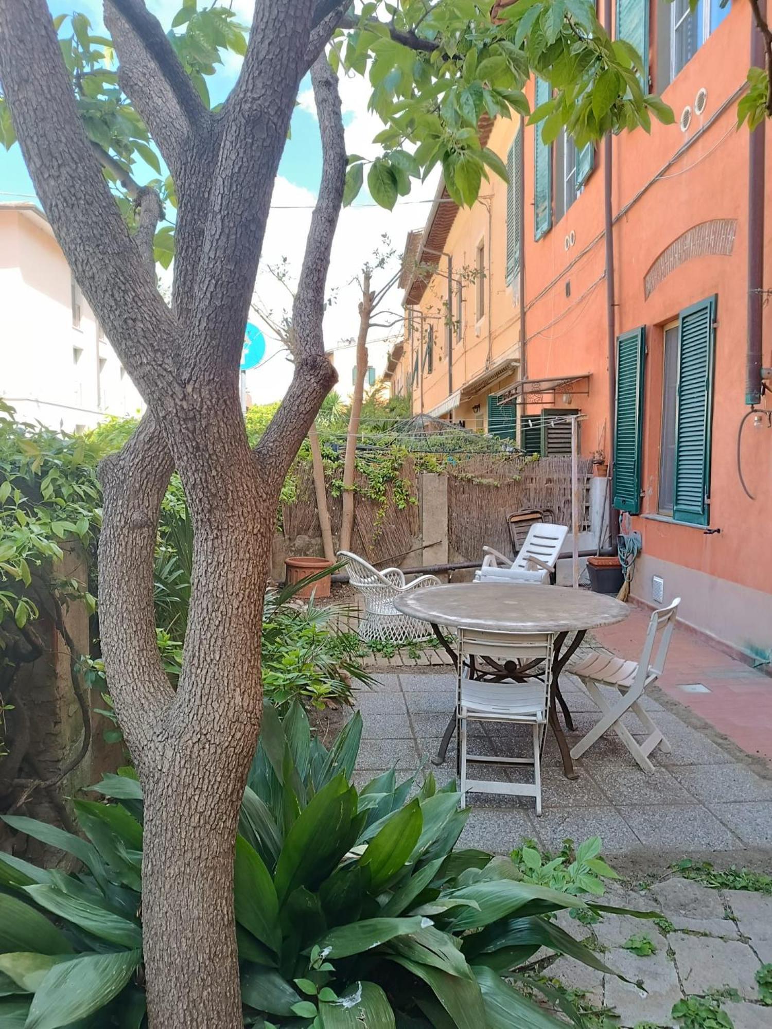Maioliche Cozy Apartment Pisa Exterior photo